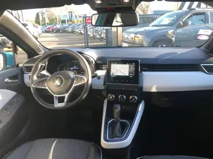 Photo 30 Renault Clio Gén. V (BJA) Ph1 Intens 5