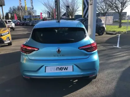 Photo 25 Renault Clio Gén. V (BJA) Ph1 Intens 5