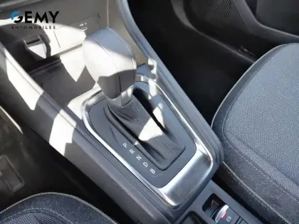 Photo 38 Renault Captur  E-Tech full hybrid 145 ch