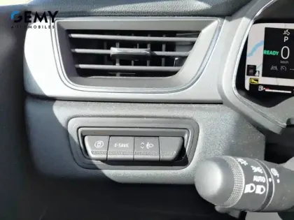 Photo 22 Renault Captur  E-Tech full hybrid 145 ch