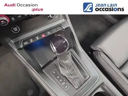 Photo 12 Audi Q3  35 TDI 150 ch S tronic 7