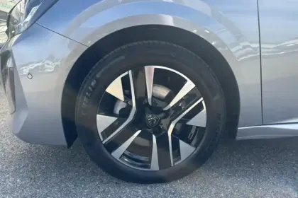 Photo 12 Peugeot 208 Gén. II Ph2 Allure 5