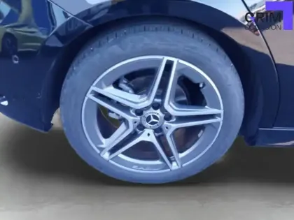 Photo 14 Mercedes Classe A  180 d 8G-DCT