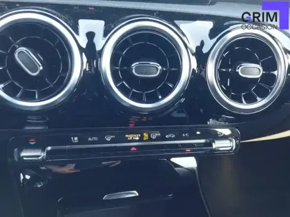 Photo 8 Mercedes Classe A  180 d 8G-DCT