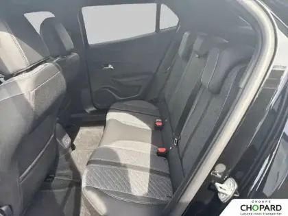 Photo 10 Peugeot 2008  Electrique 50 kWh 136 ch