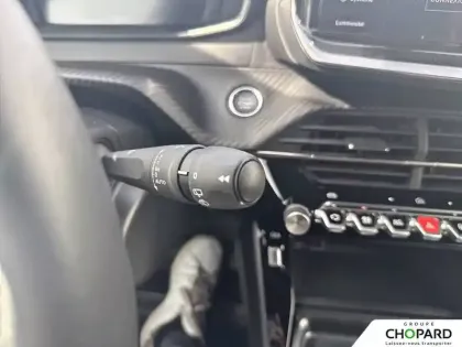 Photo 18 Peugeot 2008  Electrique 50 kWh 136 ch