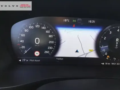 Photo 19 Volvo Xc40  T3 163 ch Geartronic 8