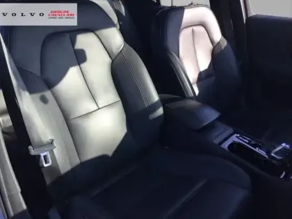 Photo 12 Volvo Xc40  T3 163 ch Geartronic 8