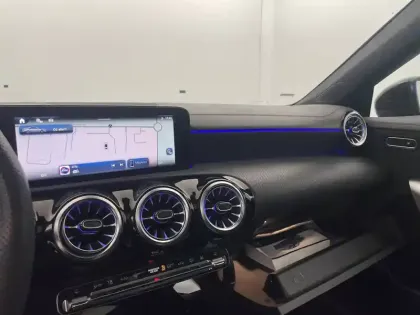 Photo 25 Mercedes CLA  Coupé 250 e Hybrid EQ 8G-DCT