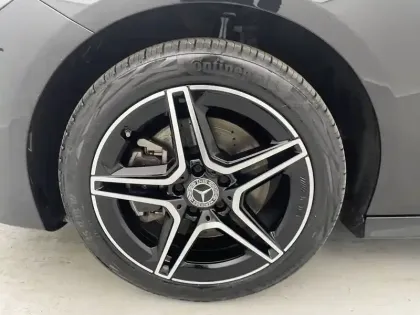 Photo 17 Mercedes CLA  Coupé 250 e Hybrid EQ 8G-DCT