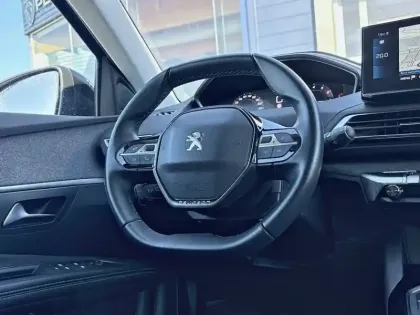 Photo 8 Peugeot 3008  PureTech 130ch S&S BVM6