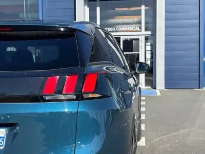 Photo 16 Peugeot 3008  PureTech 130ch S&S BVM6