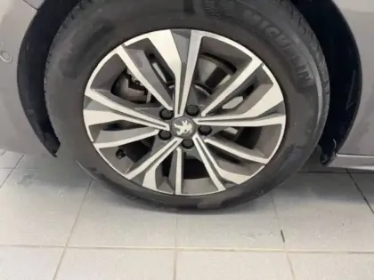 Photo 29 Peugeot 508  Hybrid 225 e-EAT8