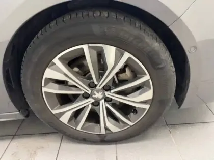 Photo 76 Peugeot 508  Hybrid 225 e-EAT8