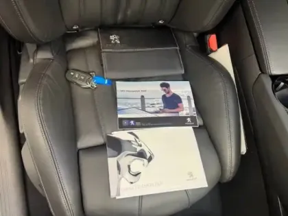 Photo 37 Peugeot 508  Hybrid 225 e-EAT8