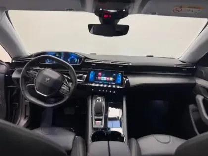 Photo 18 Peugeot 508  Hybrid 225 e-EAT8