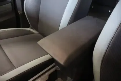 Photo 36 Dacia Duster  Hybrid 140