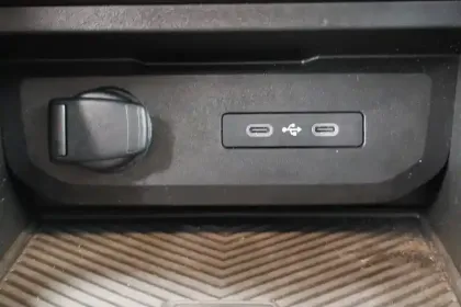 Photo 18 Dacia Duster  Hybrid 140