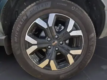 Photo 8 Dacia Duster  Hybrid 140