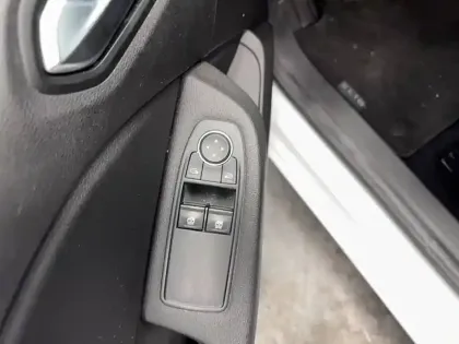 Photo 14 Renault Clio  TCe 90 - 21