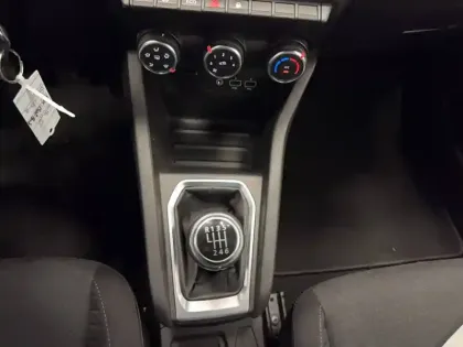 Photo 23 Renault Clio  TCe 90 - 21