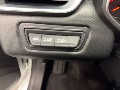 Photo 15 Renault Clio  TCe 90 - 21