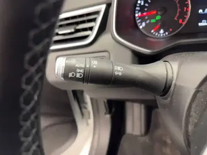 Photo 42 Renault Clio Gén. V (BJA) Ph1 Business 5