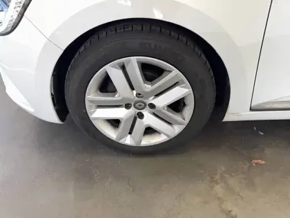 Photo 29 Renault Clio Gén. V (BJA) Ph1 Business 5