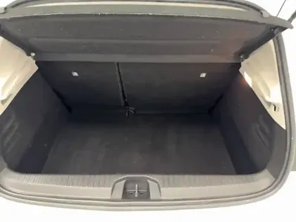 Photo 38 Renault Clio Gén. V (BJA) Ph1 Business 5