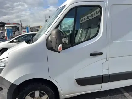 Photo 68 Nissan Interstar  FOURGON L2H2 3T3 2.3 DCI 135