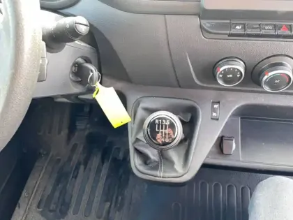 Photo 12 Nissan Interstar Gén. II Ph1 Acenta 4