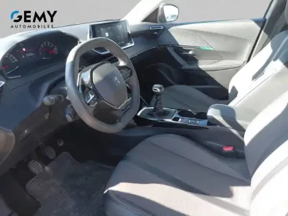 Photo 24 Peugeot 2008  PureTech 100 S&S BVM6