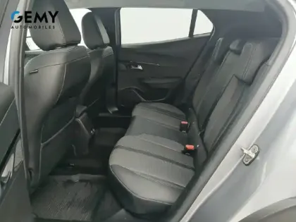 Photo 41 Peugeot 2008  PureTech 100 S&S BVM6