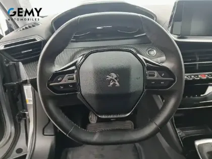 Photo 44 Peugeot 2008  PureTech 100 S&S BVM6