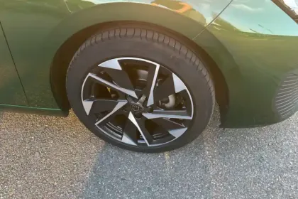 Photo 13 Peugeot 308  PureTech 130ch S&S EAT8