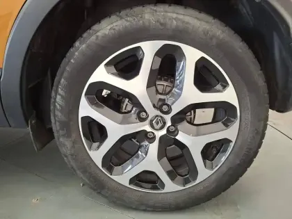 Photo 13 Renault Captur  TCe 150 FAP EDC