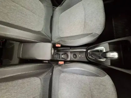 Photo 27 Renault Captur  TCe 150 FAP EDC