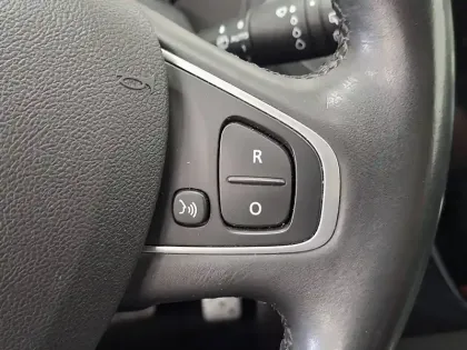 Photo 33 Renault Captur  TCe 150 FAP EDC