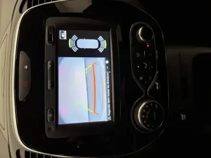 Photo 36 Renault Captur  TCe 150 FAP EDC