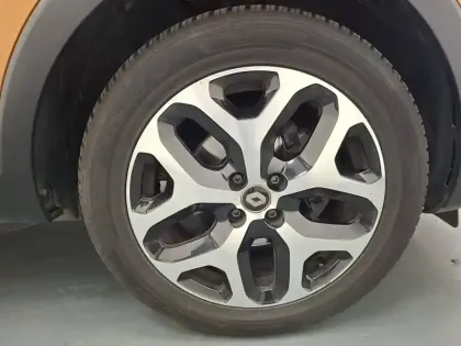 Photo 14 Renault Captur  TCe 150 FAP EDC