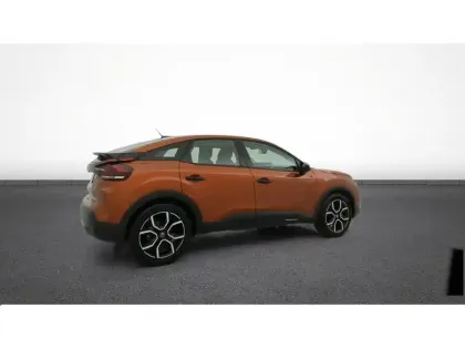 Photo 8 Citroën C4 e- 136 ch Automatique