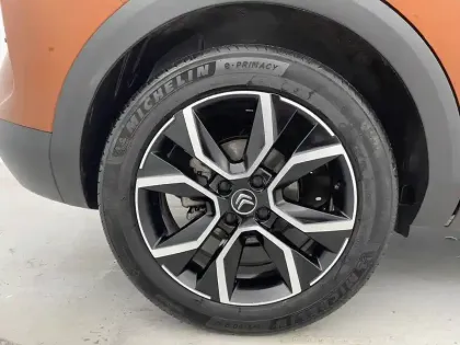 Photo 14 Citroën C4 e- 136 ch Automatique