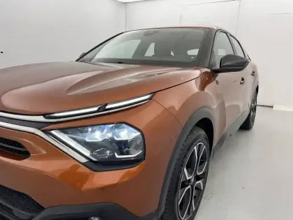 Photo 27 Citroën C4 e- 136 ch Automatique