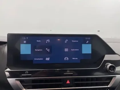 Photo 25 Citroën C4 e- 136 ch Automatique