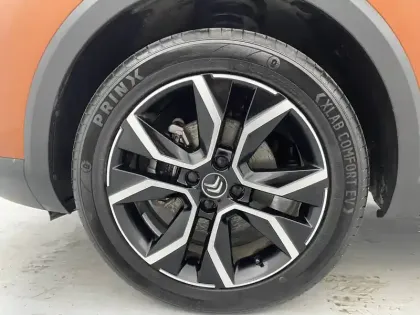 Photo 13 Citroën C4 e- 136 ch Automatique