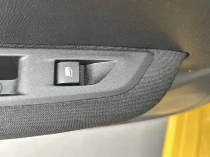 Photo 22 Peugeot 208  BlueHDi 100 S&S BVM6