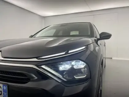 Photo 31 Citroën C4 e- 136 ch Automatique