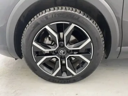 Photo 16 Citroën C4 e- 136 ch Automatique