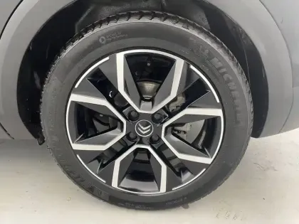 Photo 15 Citroën C4 e- 136 ch Automatique