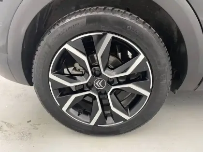 Photo 18 Citroën C4 e- 136 ch Automatique